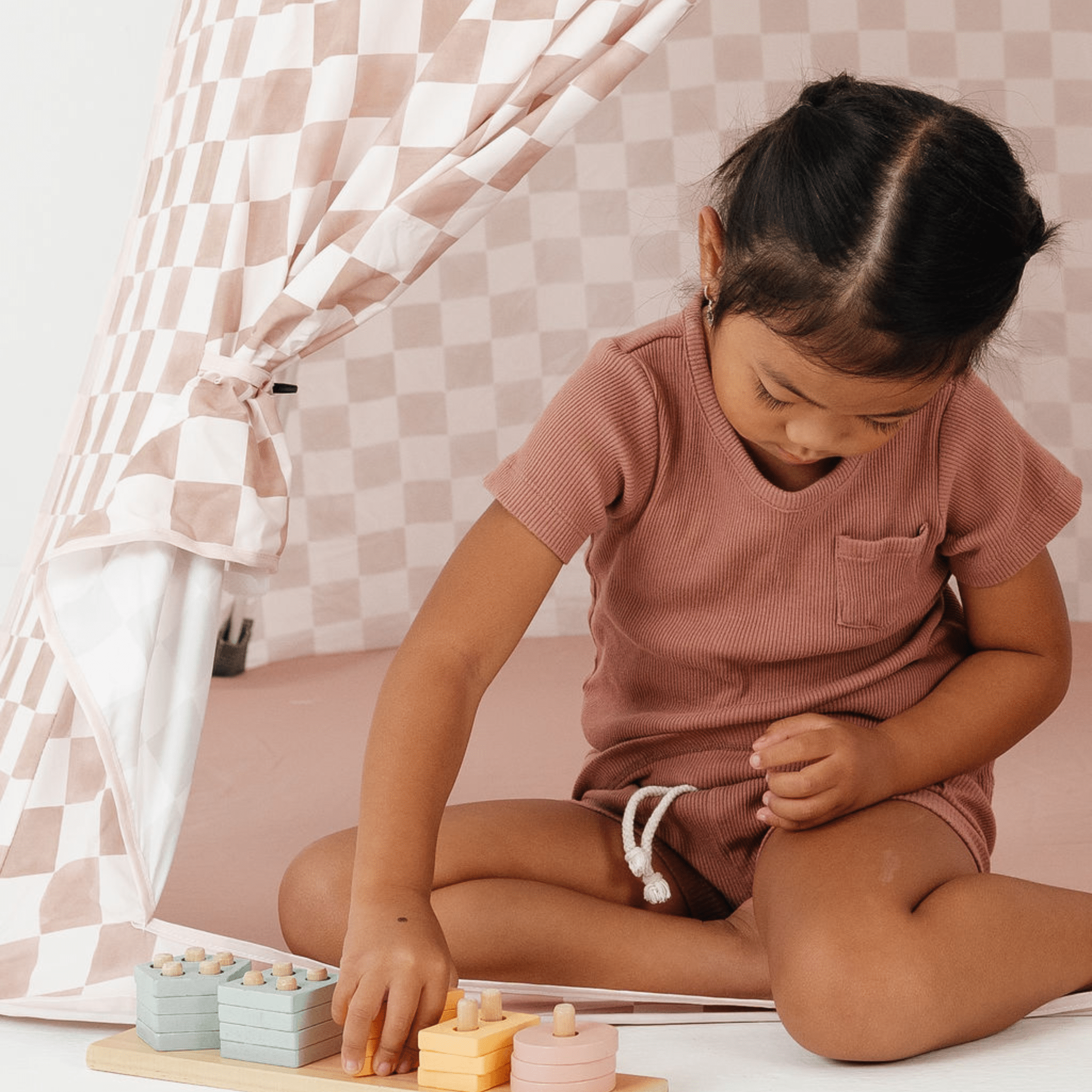 Checker Toffee Play Tent