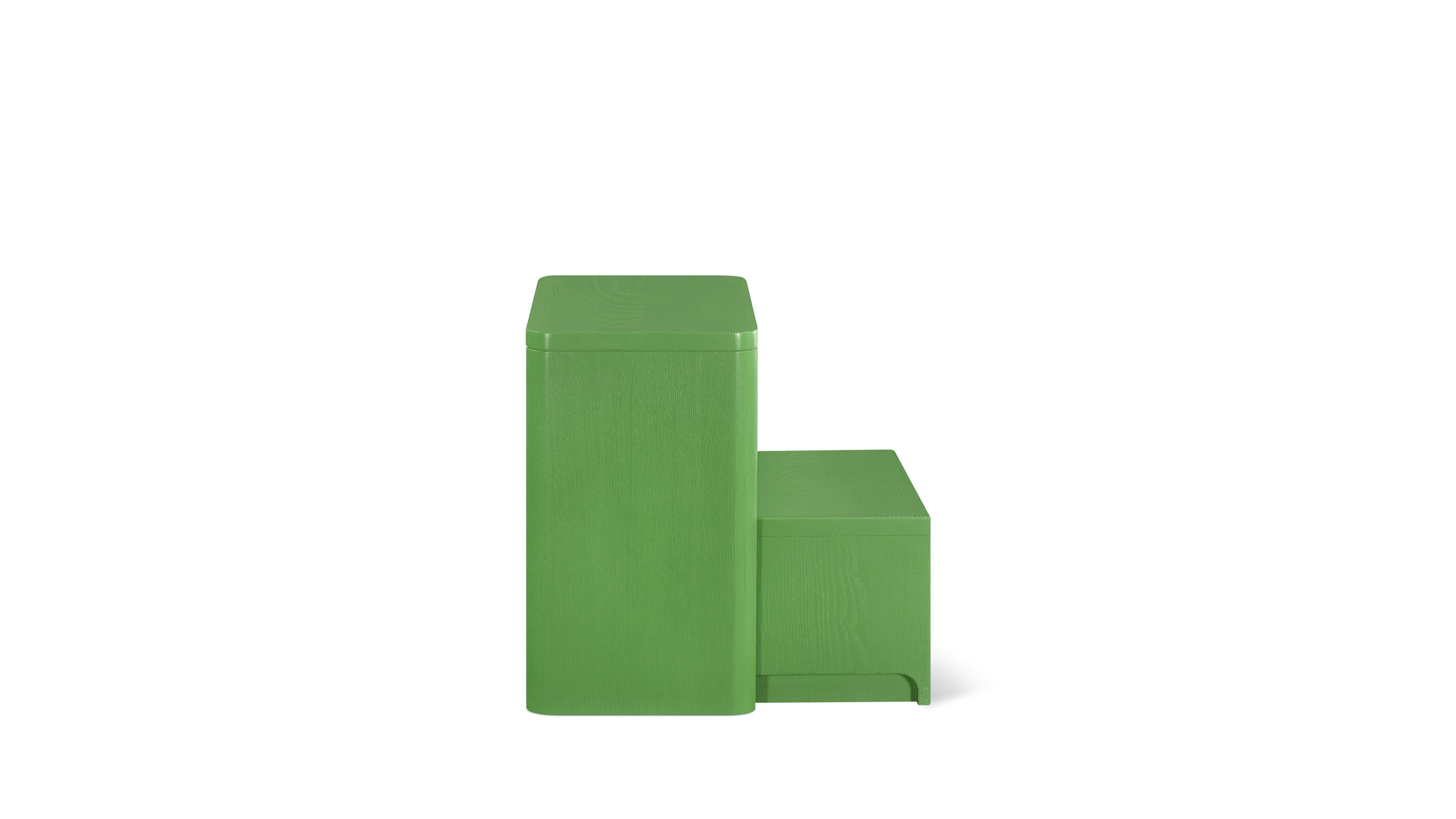 Evergreen Stool, Compact and Durable